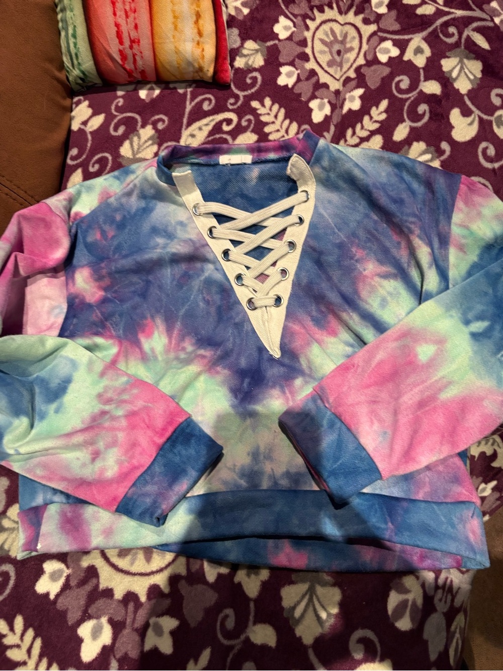 Ardene Tie-Dye Pullover Sweatshirt in Pink, Purple, Blue